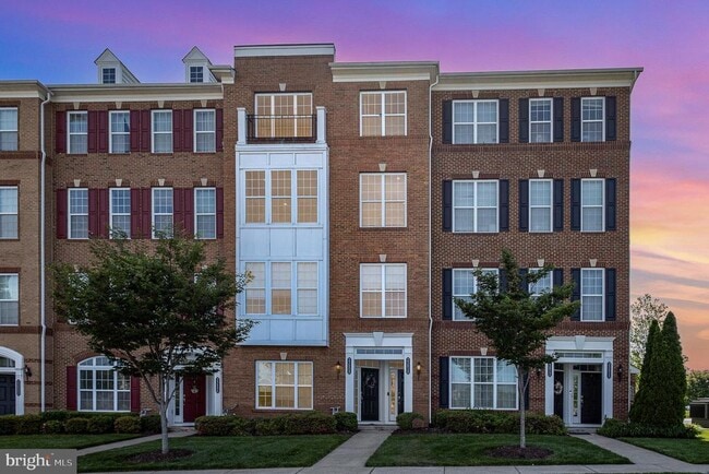 property at 23810 Hopewell Manor Terrace
