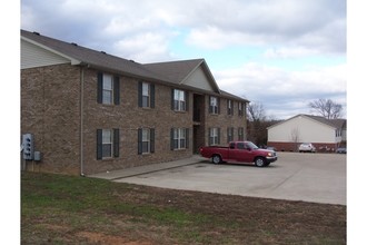 2112 Ringgold Ct in Clarksville, TN - Building Photo - Building Photo