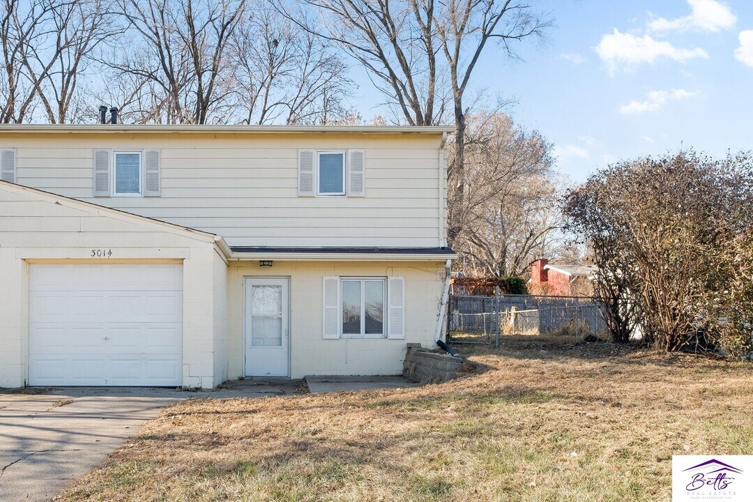 3012 Menke Cir in Omaha, NE - Building Photo