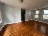 96 W 19th St, Unit 2 in Bayonne, NJ - Building Photo - Building Photo