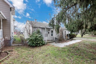 590-592-592 Robinwood Ave in Whitehall, OH - Building Photo - Building Photo