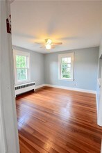 202 Bayview Ave-Unit -2 in Bristol, RI - Building Photo - Building Photo