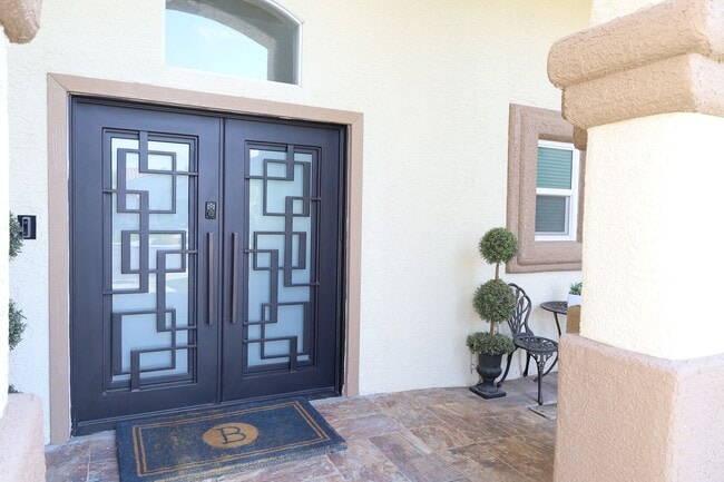 1836 Crystalaire Ct in Las Vegas, NV - Building Photo - Building Photo