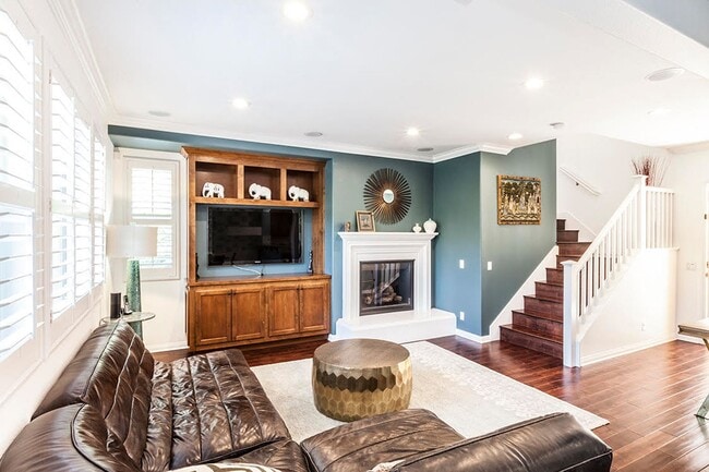 property at 2463 Orange Ave