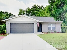 1403 14th St W in Palmetto, FL - Building Photo