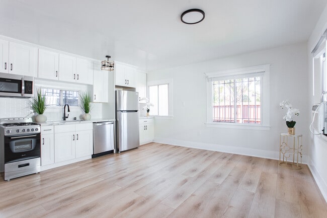 property at 540 N Westmoreland Ave