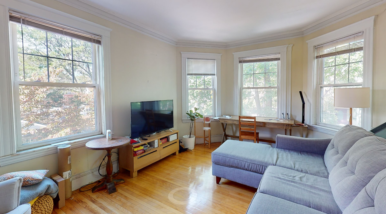 6 Forest St, Unit 6 in Cambridge, MA - Building Photo