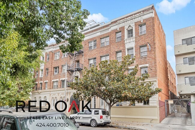 property at 716 S Berendo St