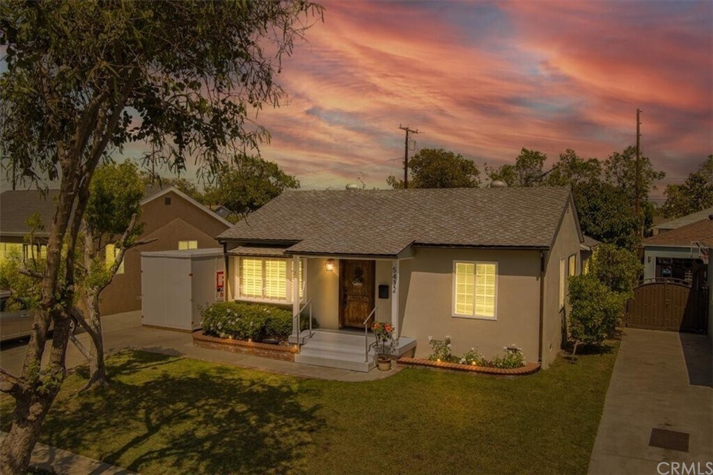 5432 Pimenta Ave in Lakewood, CA - Building Photo