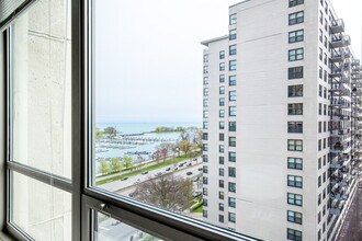 3450 N Lake Shore Dr in Chicago, IL - Building Photo - Building Photo