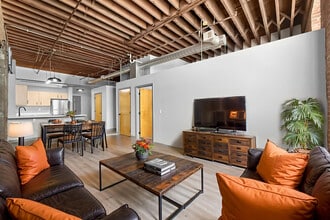 Artisan KC in Kansas City, MO - Foto de edificio - Building Photo