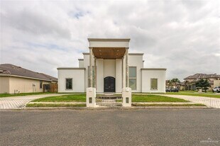21 Union Ct in Mission, TX - Building Photo