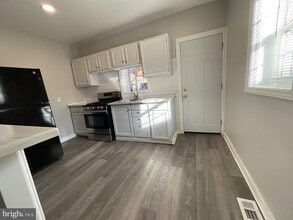 1460 S 9th St in Camden, NJ - Building Photo - Building Photo