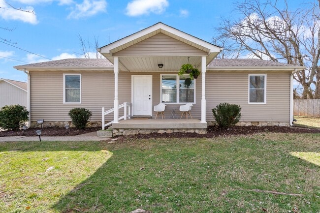 property at 7115 Old Nashville Hwy