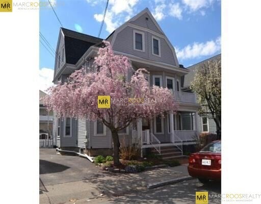 25 Saint Clements Rd in Medford, MA - Building Photo - Building Photo