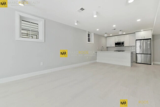 228 Princeton St, Unit 1 in Boston, MA - Building Photo - Building Photo