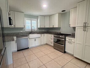 435 E Mills Ave in Eustis, FL - Building Photo - Building Photo