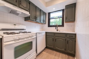 32 Cargill St in Providence, RI - Building Photo