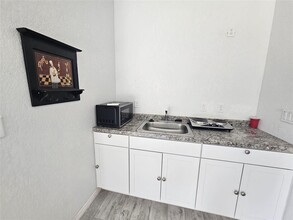 12235 Manado St in Orlando, FL - Building Photo - Building Photo