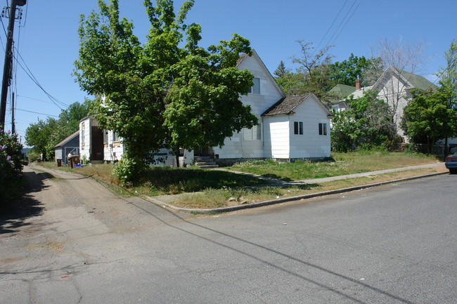 1317-1319 N Madison St in Spokane, WA - Building Photo - Building Photo