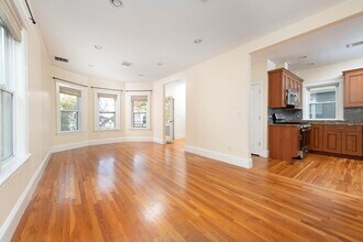 148 Albion St, Unit 2 in Somerville, MA - Building Photo - Building Photo