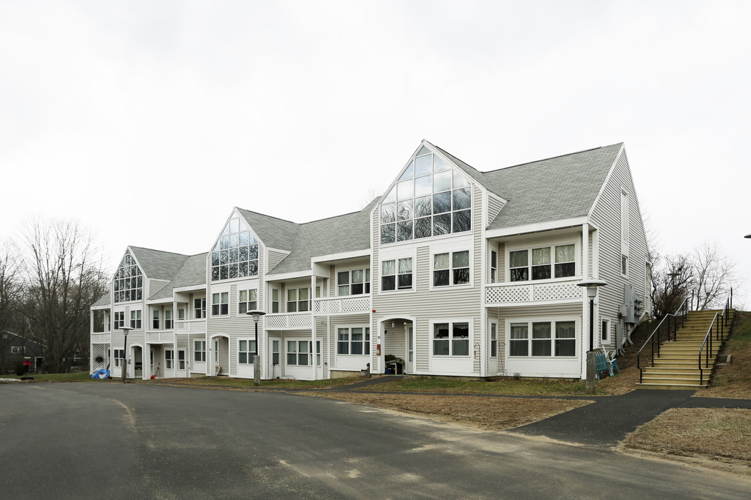 Edgar W. Bois Terrace in Dover, NH - Building Photo