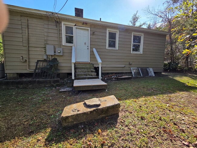 2058 Holmes Dr in Mobile, AL - Building Photo - Building Photo