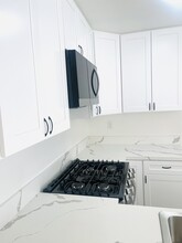 518 Oak St, Unit 518 Oak St. Unt 10 in Glendale, CA - Building Photo - Building Photo