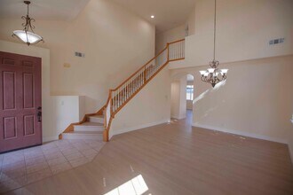712 Matoza Ln in San Leandro, CA - Building Photo - Building Photo