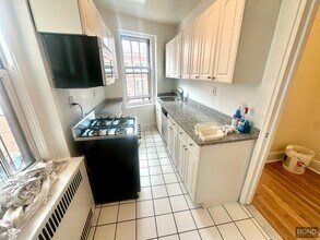 1 Jane St in New York, NY - Building Photo - Building Photo