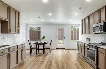 3657 High Vista Dr in Dallas, TX - Building Photo - Building Photo