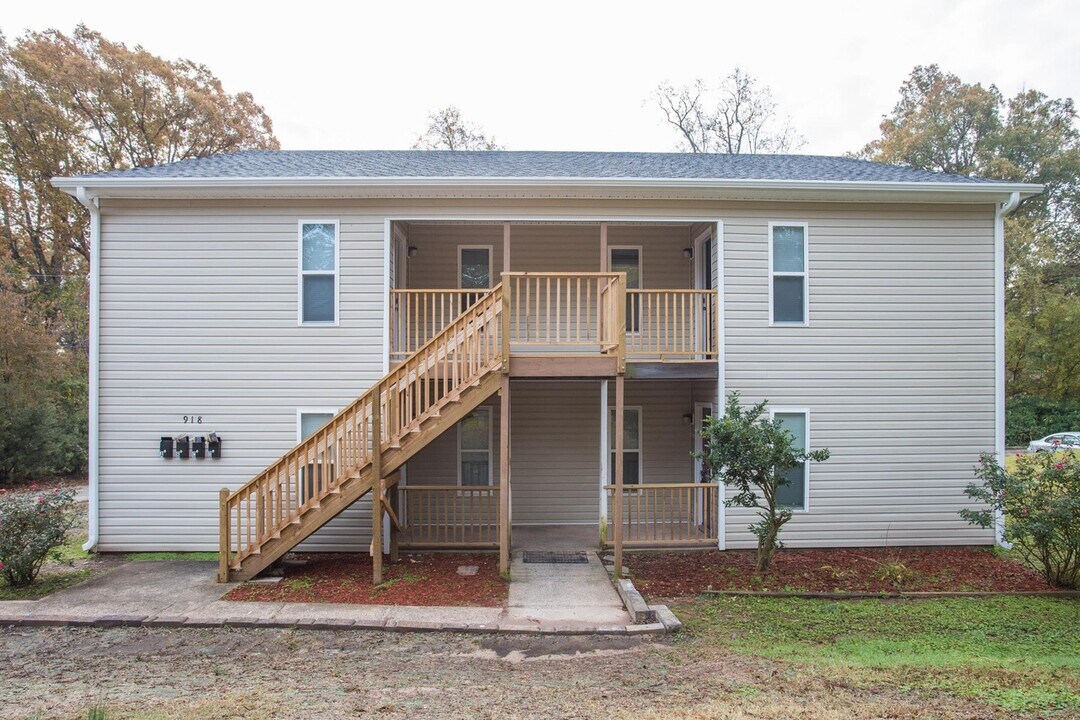 918 Fiske St in Durham, NC - Building Photo