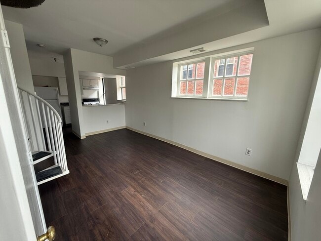 590 Parkview Dr in Detroit, MI - Building Photo - Building Photo