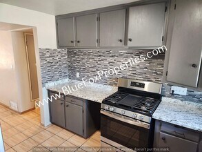 5952 E 25th St in Tucson, AZ - Foto de edificio - Building Photo