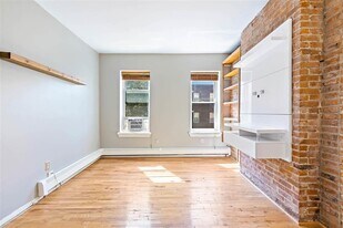 719 Adams St in Hoboken, NJ - Building Photo