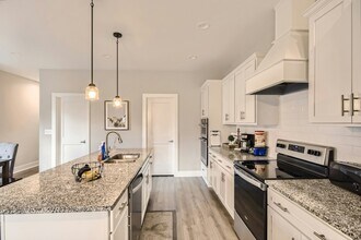 125 Lewis St in Nashville, TN - Building Photo - Building Photo