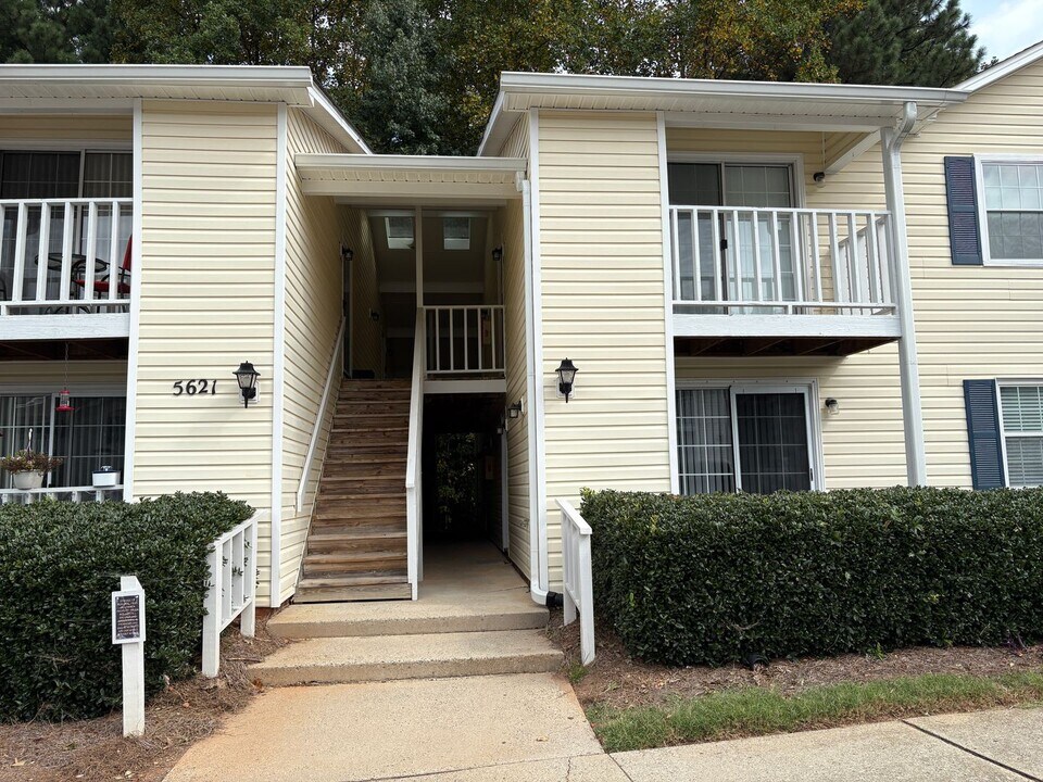 5621 Hornaday Rd in Greensboro, NC - Building Photo
