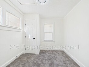 1827 E 82nd St in Kansas City, MO - Building Photo - Building Photo