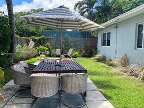 540 NE 67th St-Unit -1 in Miami, FL - Building Photo - Building Photo