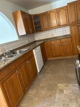 44330 Glenraven Rd in Lancaster, CA - Building Photo - Building Photo