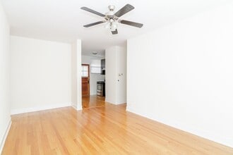 4537 N Leavitt St, Unit 1 in Chicago, IL - Building Photo - Building Photo