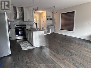 209 Sedgewood St in Kitchener, ON - Building Photo - Building Photo