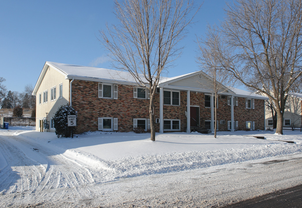 3005 Verndale Ave in Anoka, MN - Building Photo