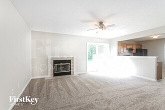 2831 Wortham Way in Indianapolis, IN - Foto de edificio - Building Photo