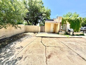 2702 23rd St in Lubbock, TX - Building Photo - Building Photo