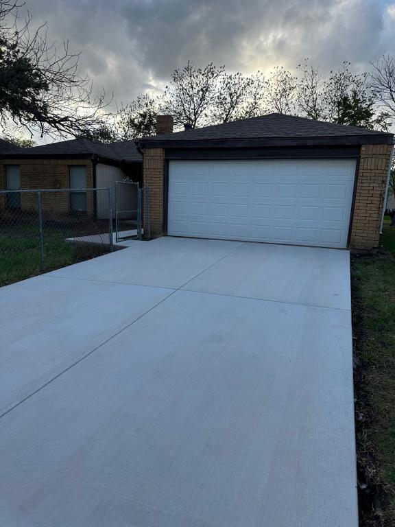 718 Maple Glen Dr in Garland, TX - Building Photo - Building Photo