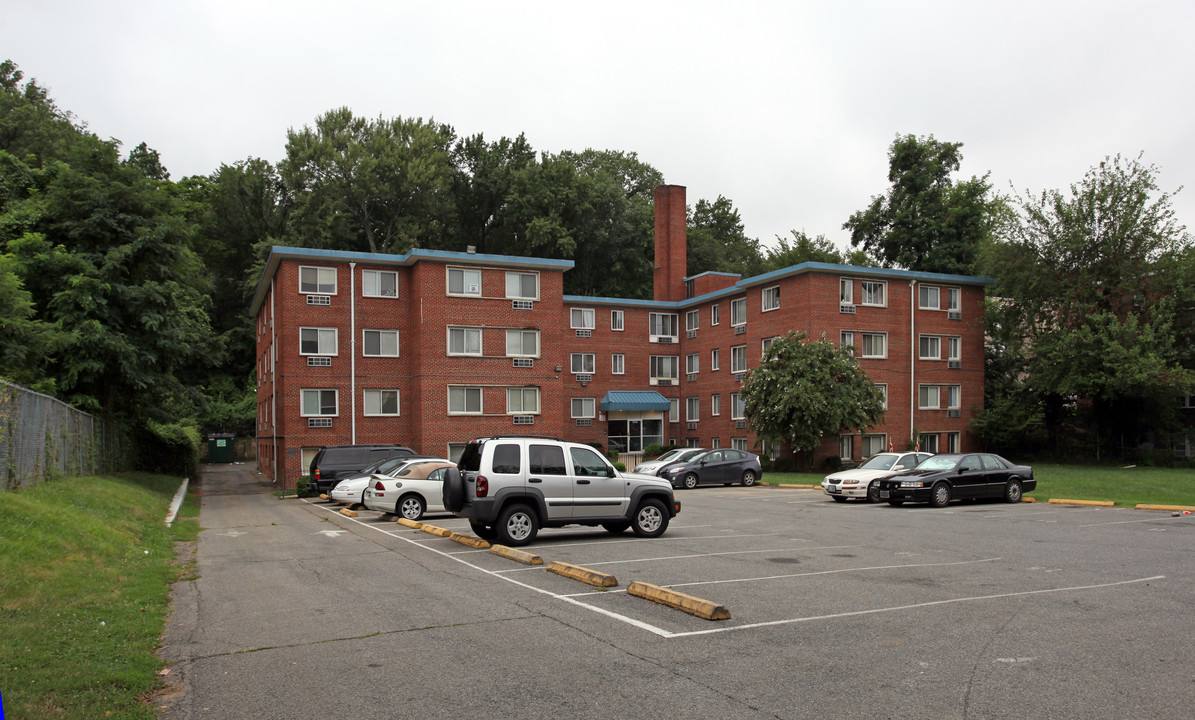 1907 Good Hope Rd SE in Washington, DC - Building Photo