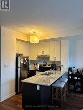 487 Queen St in Newmarket, ON - Building Photo - Building Photo