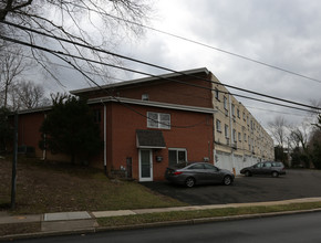 319 Shady Ln in Huntingdon Valley, PA - Building Photo - Building Photo