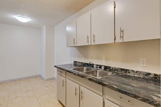 Columbian Apartments in Medicine Hat, AB - Building Photo - Building Photo